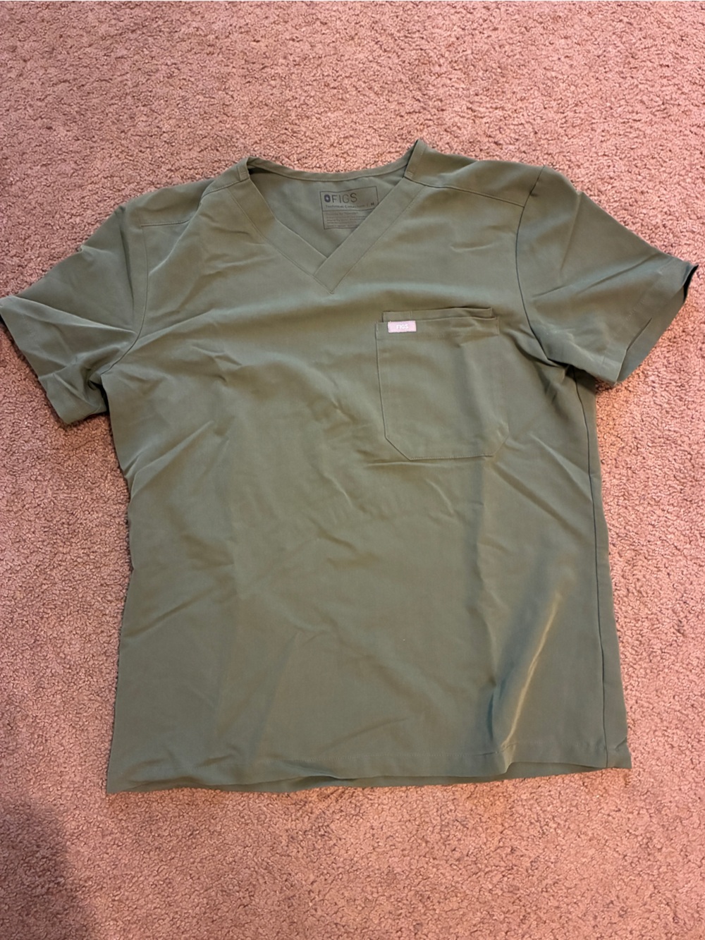 Figs Men’s M Olive V-Neck Scrub Top with matching M jogger bottoms